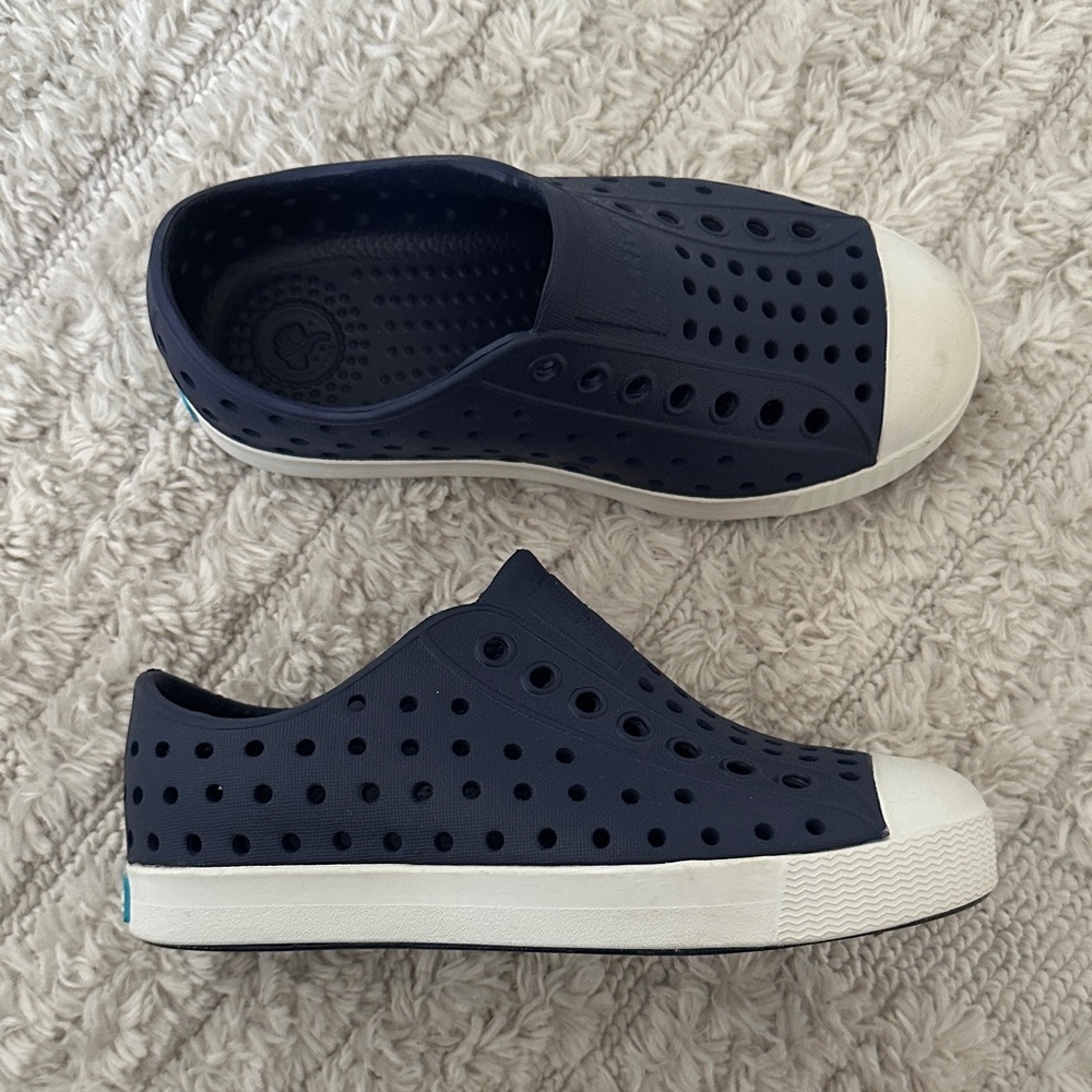 Native Kids Navy and White Water Shoes